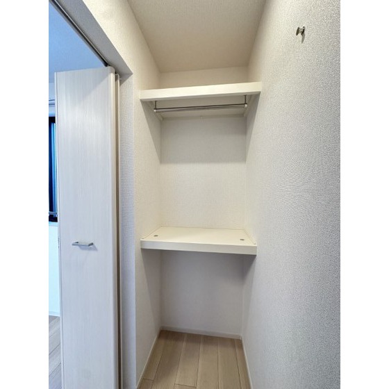 収納　北側洋室の収納