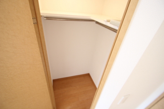収納　※別部屋の写真です
