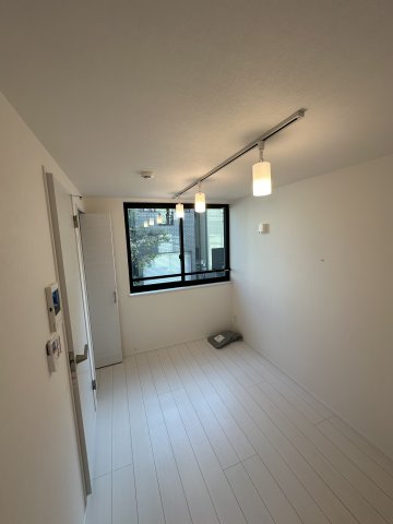 居室・リビング　こちらのリビングで趣味の時間をお楽しみください