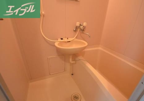 バス・シャワールーム　※同タイプのお部屋の写真です