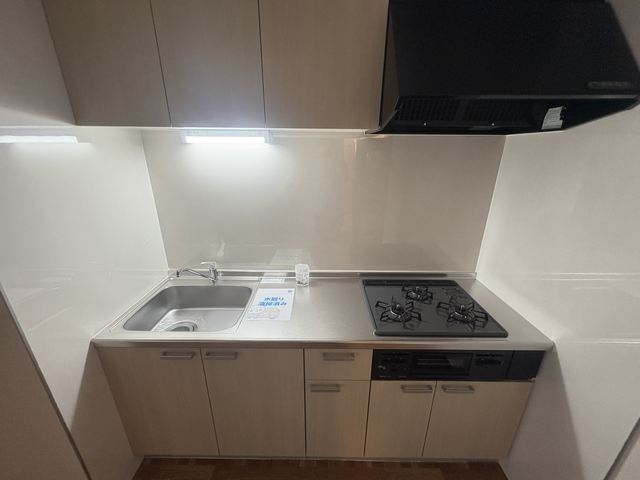 キッチン　※写真は別室です