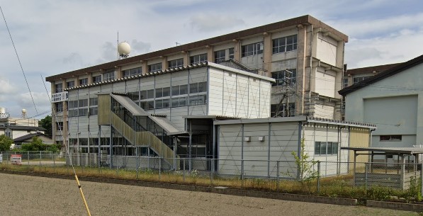 中学校　賀来中学校（中学校）まで1296m
