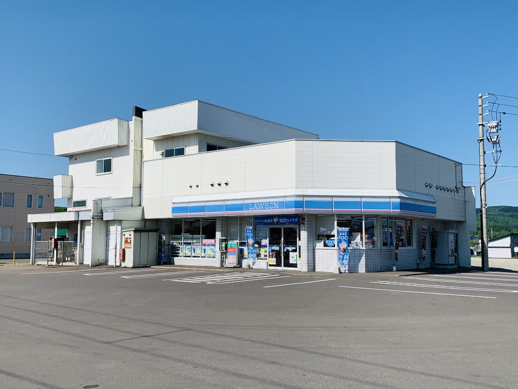 コンビニ　ローソン 留辺蘂旭店（コンビニ）まで324m