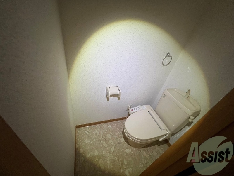 トイレ　トイレは清潔感があり安心して使用できそうです。