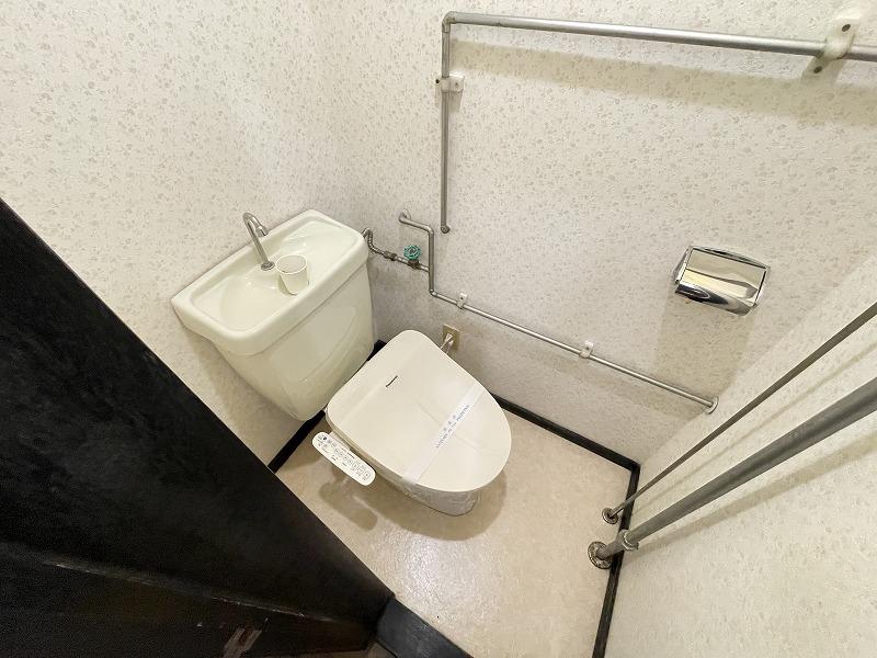 トイレ　トイレ