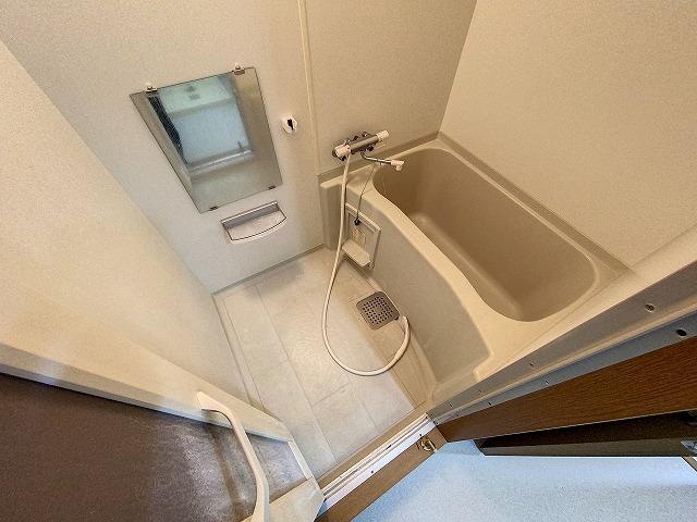 バス・シャワールーム　浴室