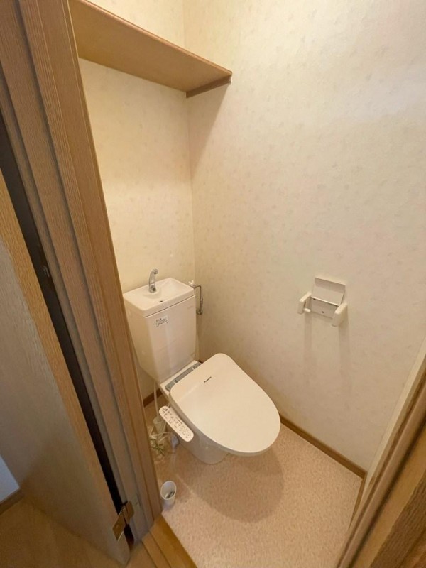 トイレ　トイレ