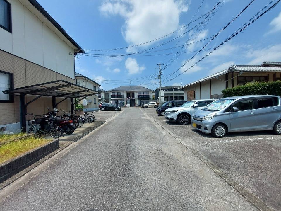 駐車場　駐車場