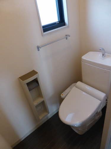 トイレ　暖房洗浄便座