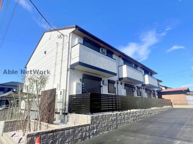 建物外観　駐車場