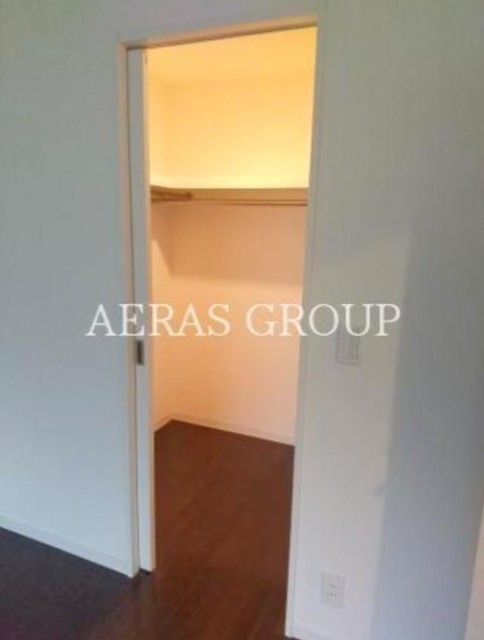 収納　同仕様反転タイプ