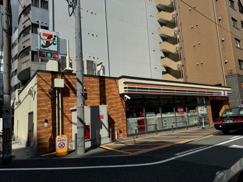 コンビニ　セブンイレブン 大阪上本町2丁目店（コンビニ）まで666m
