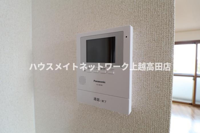 セキュリティ　モニターホン（参考同型201号室室内写真）