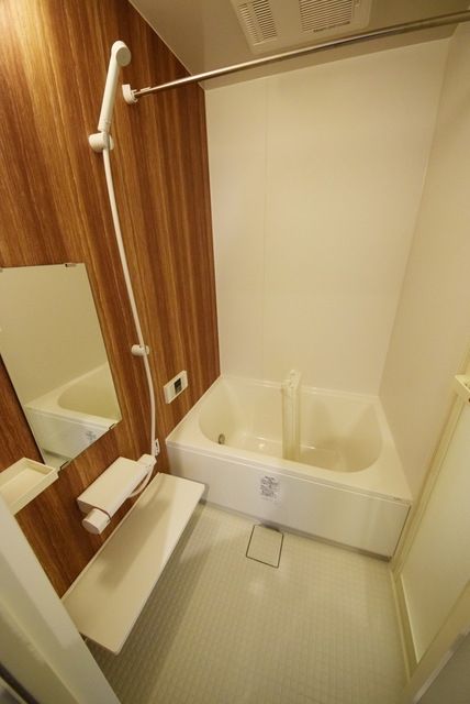 バス・シャワールーム　★★追い焚き＆浴室乾燥機完備★★