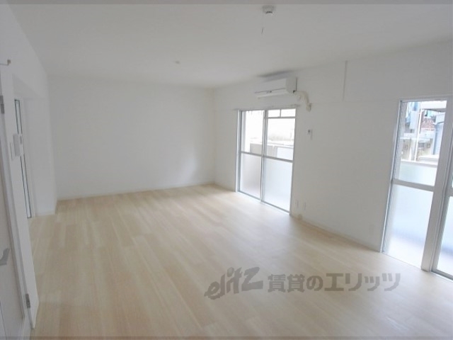 居室・リビング　洋室