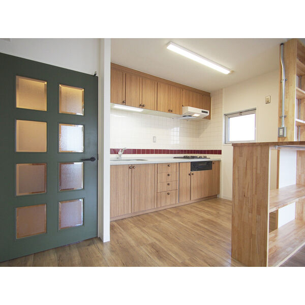 キッチン　3口ガスコンロ(グリル付)