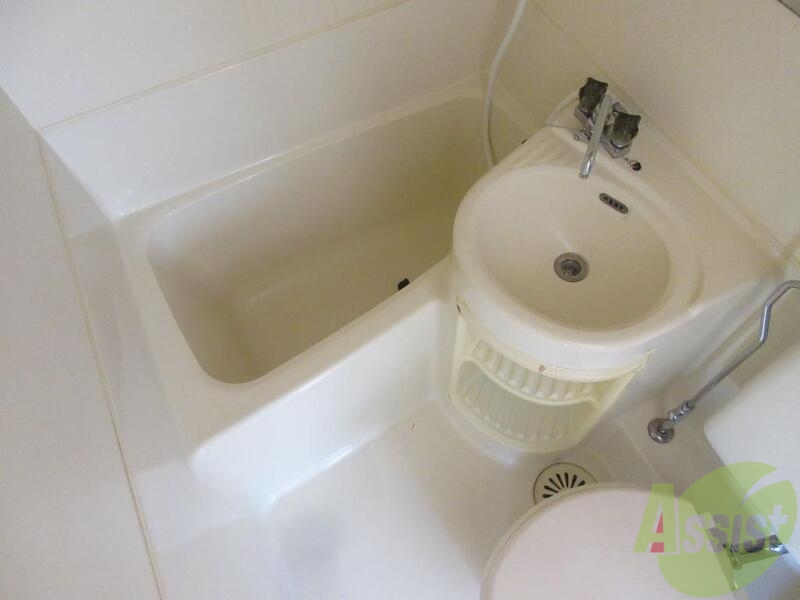 バス・シャワールーム　広い浴槽です