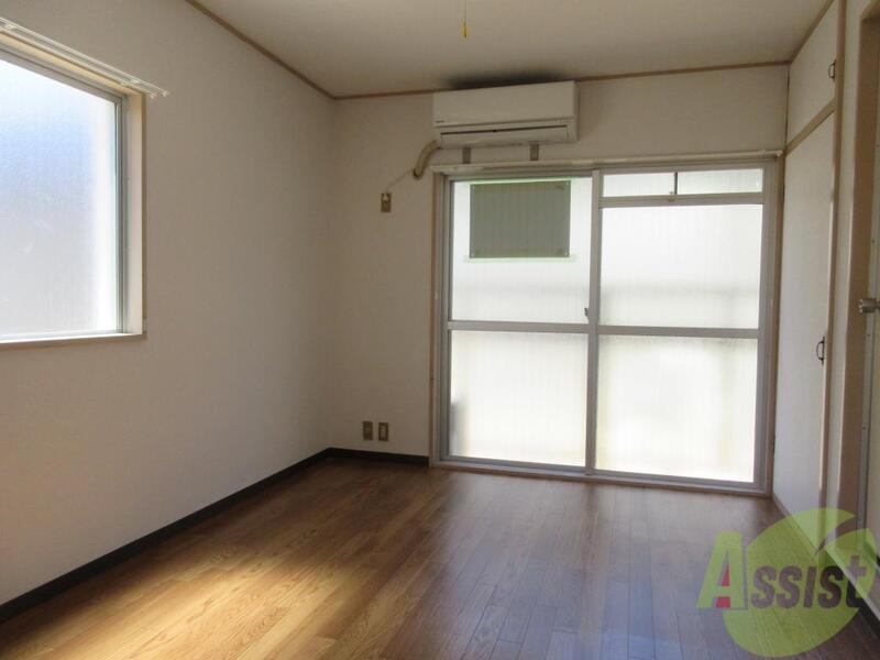 その他部屋・スペース　明るい寝室です