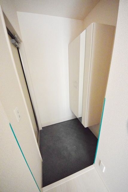 玄関　※別号室参考写真です