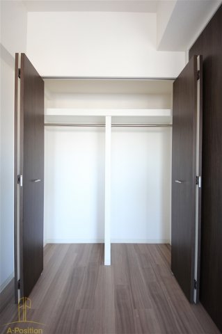 収納　プレサンス大阪福島シエル