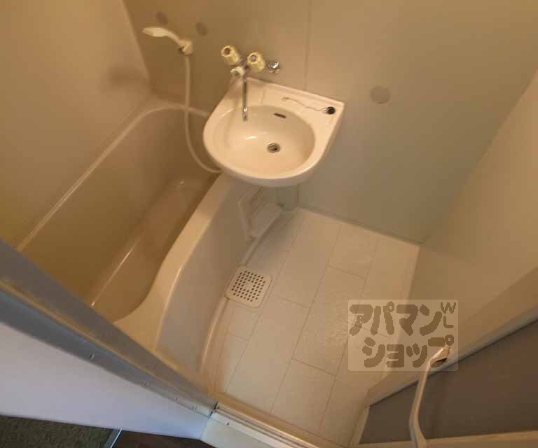 バス・シャワールーム　セパレートの広々としたバスルームです！