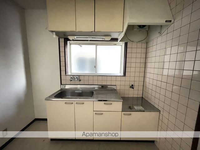 とさでん交通後免線 新木駅 徒歩12分 3階建 築37年のキッチン写真