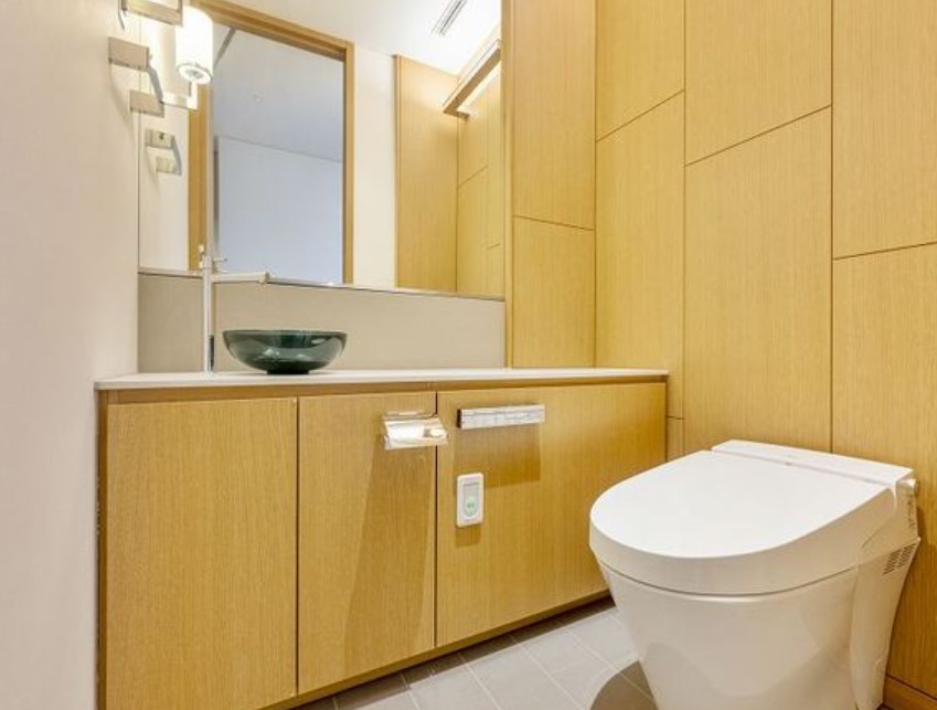 トイレ　別部屋参考写真