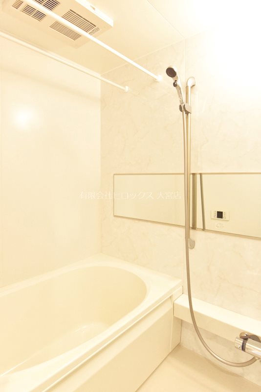 バス・シャワールーム　浴室乾燥機付き追い炊きお風呂