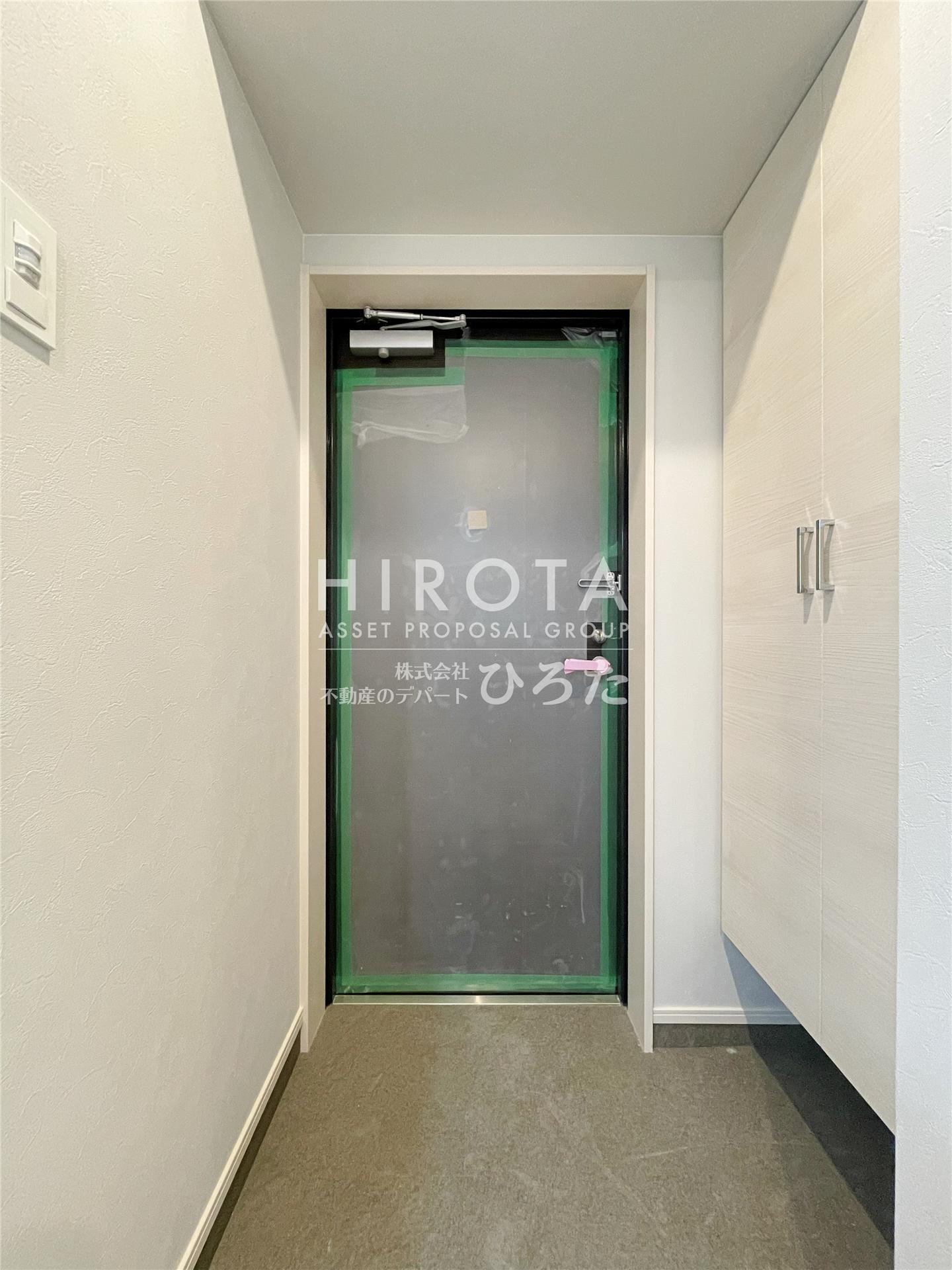 玄関　※同仕様写真になります。