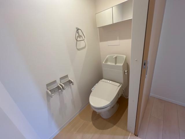 トイレ　トイレ