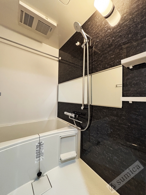 バス・シャワールーム　浴室暖房乾燥機付き♪♪