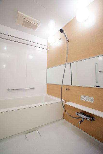 バス・シャワールーム　※写真は同タイプ住戸です。