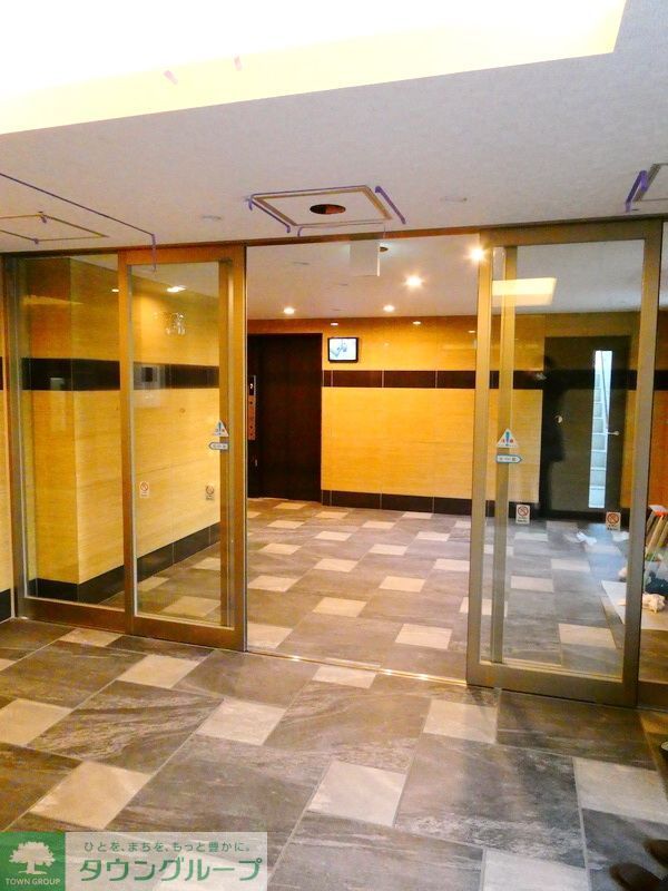 エントランス　エントランス