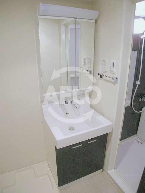 洗面設備　サムティ天王寺EAST　独立洗面台