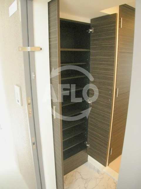 収納　サムティ天王寺EAST　シューズボックス