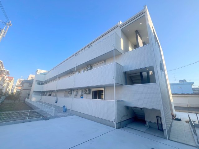 建物外観　綺麗な外観の素敵なお部屋があなたを待っています。