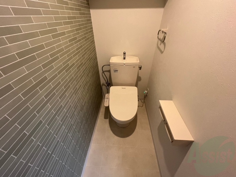 トイレ　シャワートイレになっているので快適です！