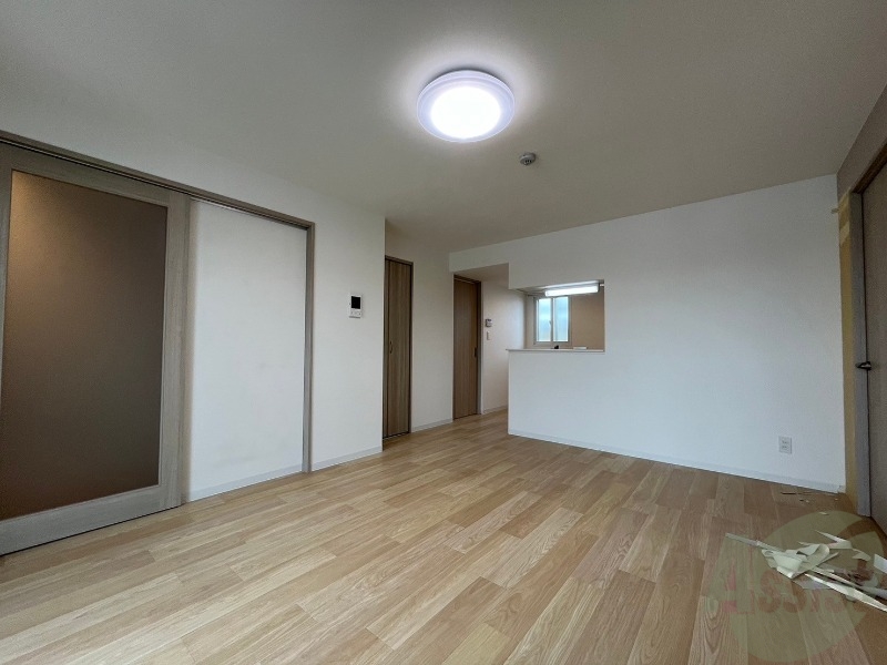 居室・リビング　広くてきれいなリビングです！快適に過ごせそうですね。