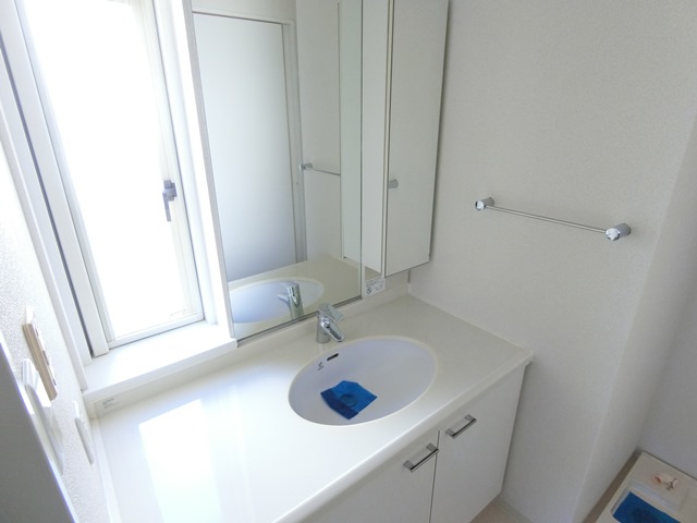 洗面設備　同仕様