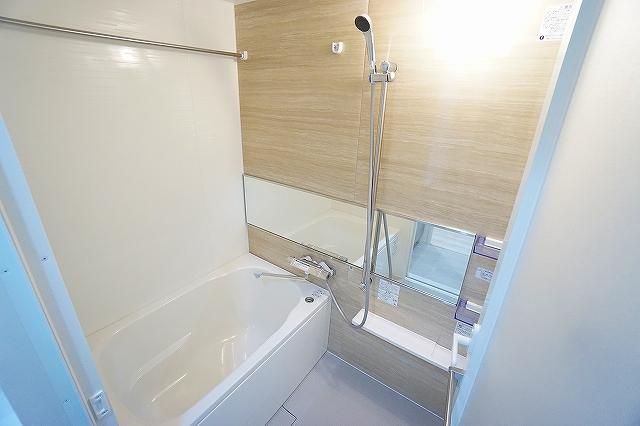 バス・シャワールーム　きれいなお風呂です