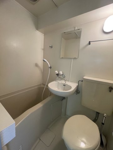 バス・シャワールーム　日々の暮らしに欠かせないお風呂です