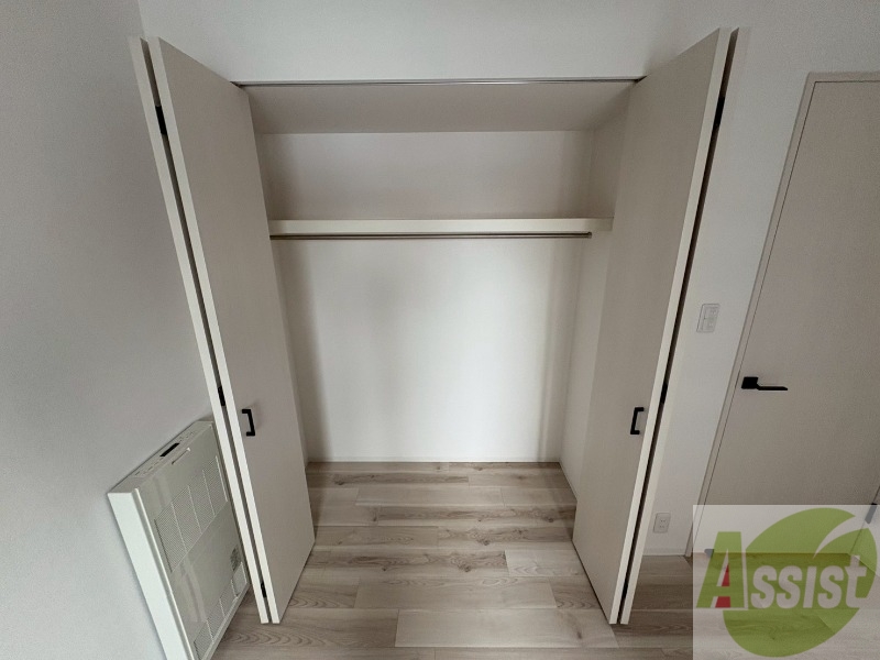 収納　洋室にはクローゼットがあるのですっきり片付きそうです。