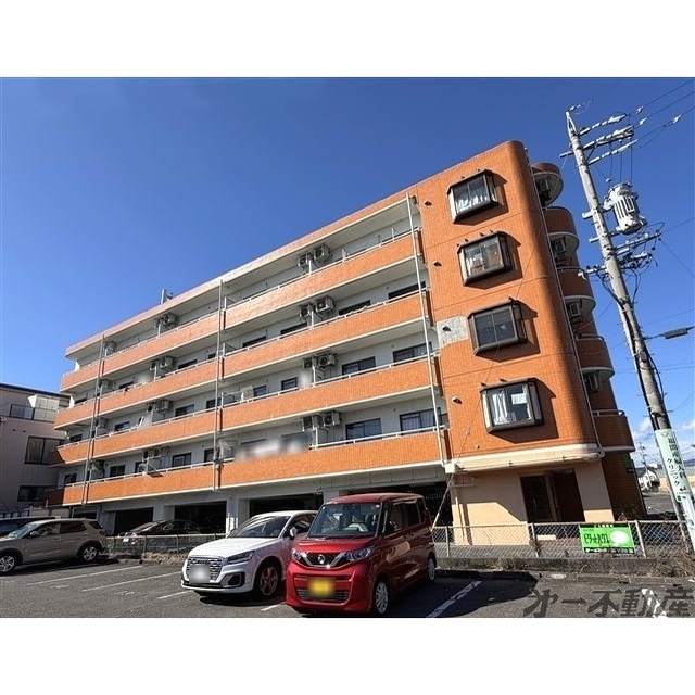 エントランス　建物外観