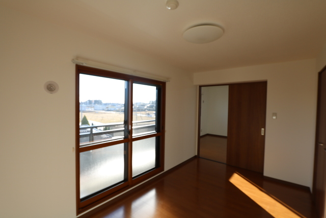 その他部屋・スペース　☆洋室７．５帖のお部屋（南側）☆