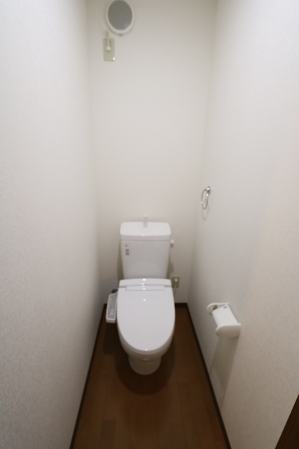 トイレ　☆衛生的な温水洗浄便座☆