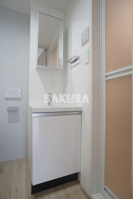 洗面設備　身支度に便利な洗面台！