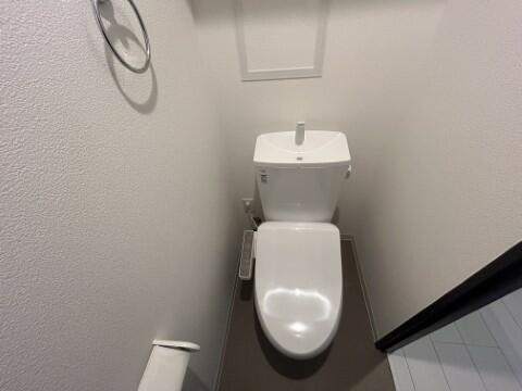 バルコニー　浴室乾燥機完備