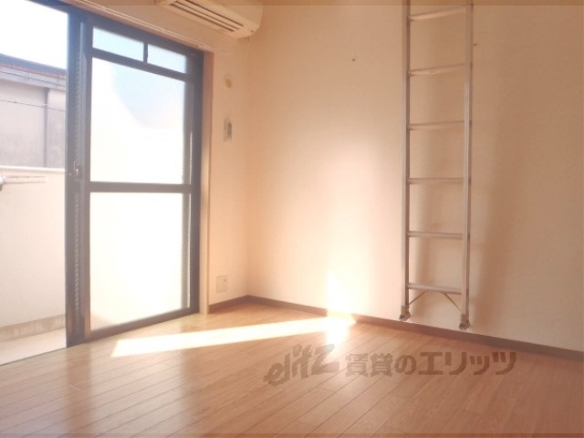 居室・リビング　洋室