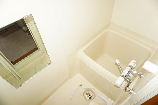 バス・シャワールーム　浴室