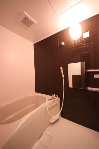 バス・シャワールーム　日々の疲れを癒すお風呂付です